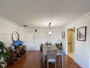 8107 SW 72nd Ave 423E, Miami FL 33143