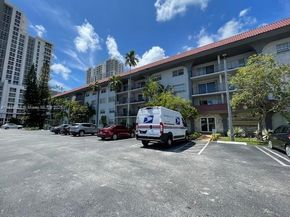 8107 SW 72nd Ave 423E, Miami FL 33143