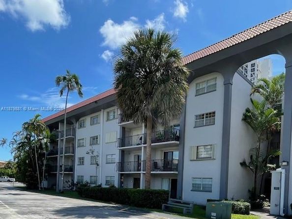 8107 SW 72nd Ave 423E, Miami FL 33143