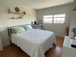 8107 SW 72nd Ave 423E, Miami FL 33143