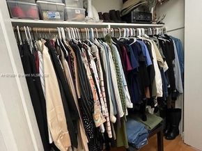 8107 SW 72nd Ave 423E, Miami FL 33143