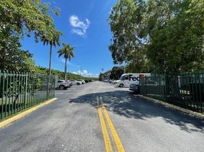 8107 SW 72nd Ave 423E, Miami FL 33143