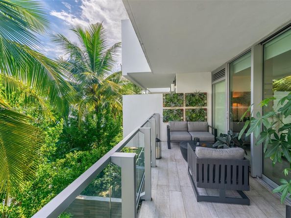 1201 20th St 304, Miami Beach FL 33139