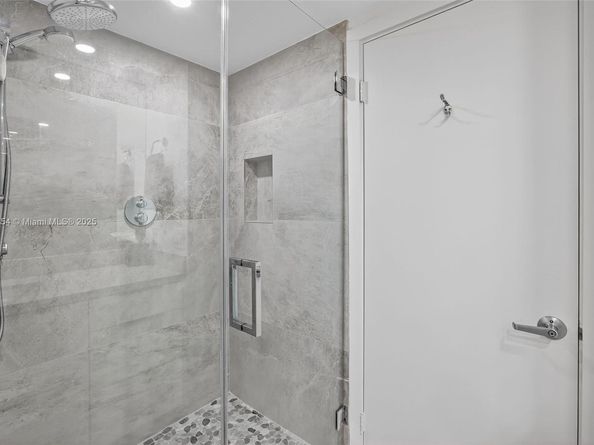 3610 Yacht Club Dr 508, Aventura FL 33180