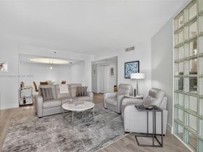 3610 Yacht Club Dr 508, Aventura FL 33180