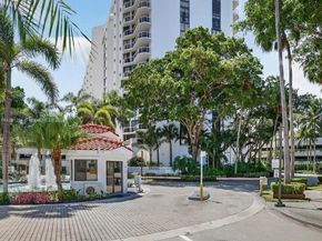 3610 Yacht Club Dr 508, Aventura FL 33180