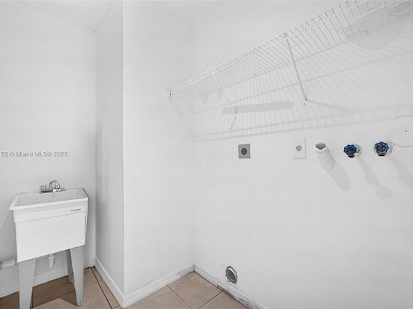 13649 SW 142nd Ter, Miami FL 33186