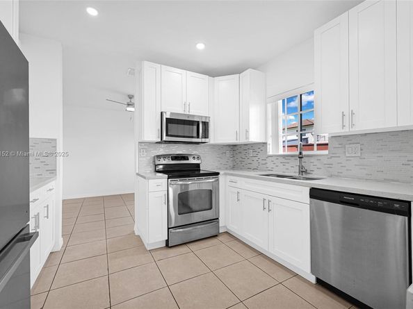 13649 SW 142nd Ter, Miami FL 33186