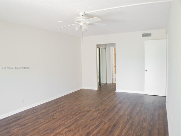 733 SE 1st Way 206, Deerfield Beach FL 33441