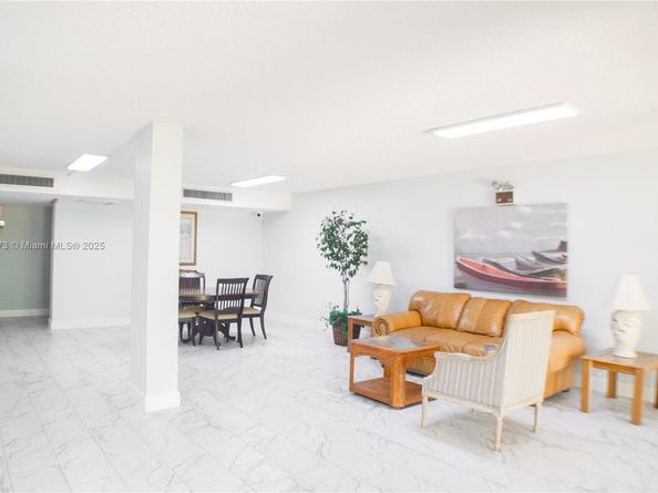 733 SE 1st Way 206, Deerfield Beach FL 33441