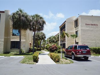 733 SE 1st Way