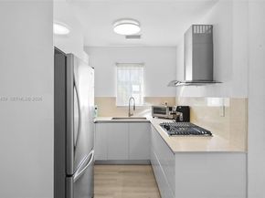 832 15th St 4, Miami Beach FL 33139