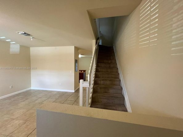 3215 SE 5th St 3215, Homestead FL 33033