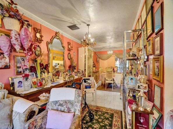 2770 NW 193rd Ter, Miami Gardens FL 33056