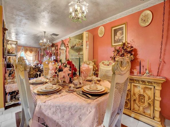 2770 NW 193rd Ter, Miami Gardens FL 33056