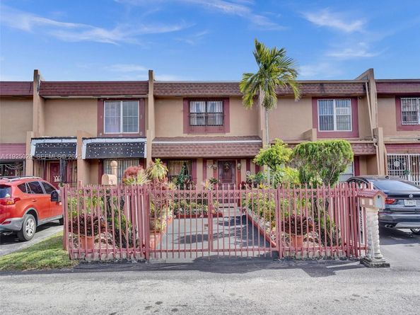 2770 NW 193rd Ter, Miami Gardens FL 33056