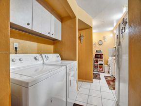 2770 NW 193rd Ter, Miami Gardens FL 33056