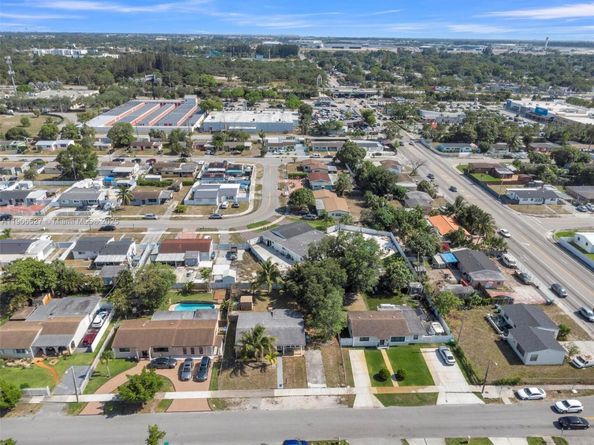 3610 NW 171st St, Miami Gardens FL 33056