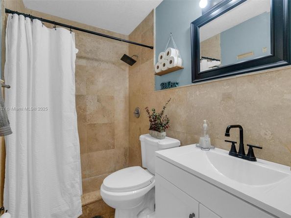 3610 NW 171st St, Miami Gardens FL 33056