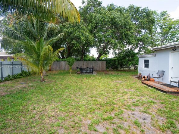 3610 NW 171st St, Miami Gardens FL 33056