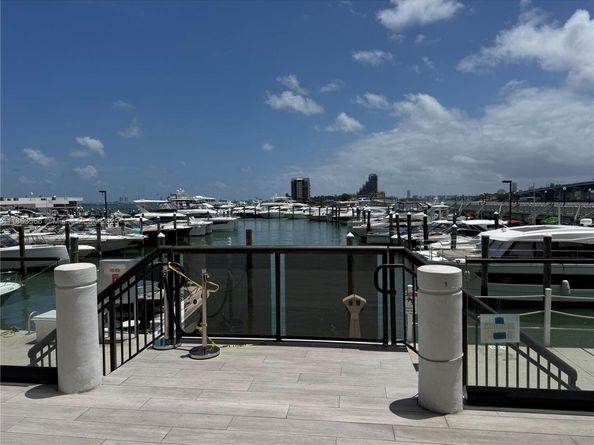 555 NE 15th St 21I, Miami FL 33132