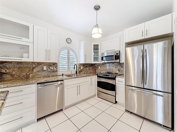 9008 Collins Ave 303, Surfside FL 33154
