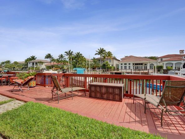 1385 Harbor Vw E, Hollywood FL 33019