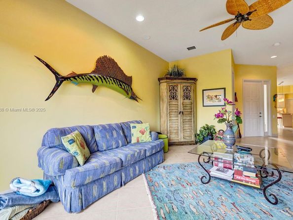 1385 Harbor Vw E, Hollywood FL 33019