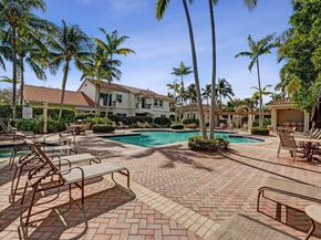 1385 Harbor Vw E, Hollywood FL 33019