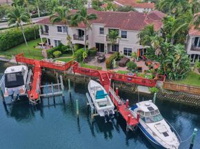 1385 Harbor Vw E, Hollywood FL 33019