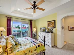 1385 Harbor Vw E, Hollywood FL 33019