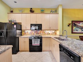 1385 Harbor Vw E, Hollywood FL 33019