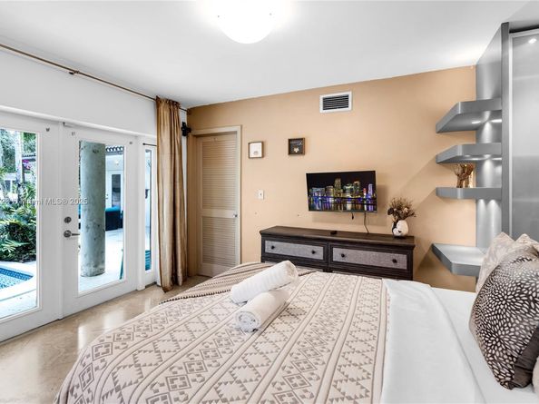 1930 NW 32nd Ct, Oakland Park FL 33309