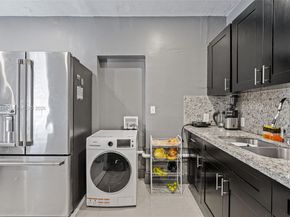 1780 NW 49th St, Miami FL 33142