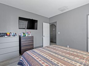 1780 NW 49th St, Miami FL 33142