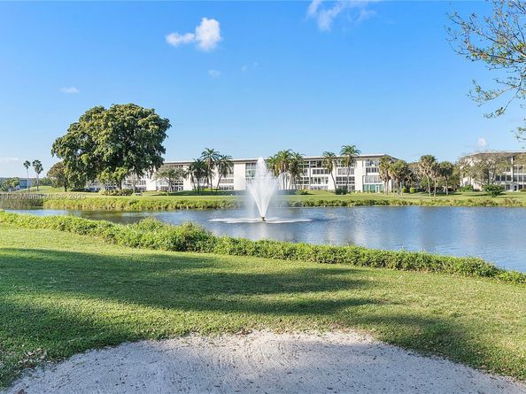 2502 Antigua Ter F4, Coconut Creek FL 33066