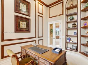 3250 W Stonebrook Cir, Davie FL 33330