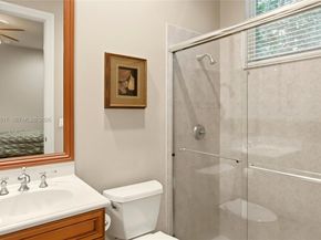 3250 W Stonebrook Cir, Davie FL 33330