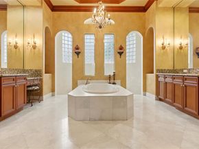 3250 W Stonebrook Cir, Davie FL 33330