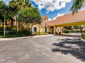 3250 W Stonebrook Cir, Davie FL 33330