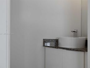 7004 NE 5th Ave, Miami FL 33138