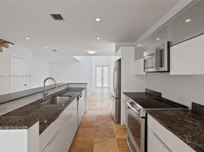 7004 NE 5th Ave, Miami FL 33138