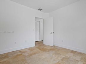 7004 NE 5th Ave, Miami FL 33138