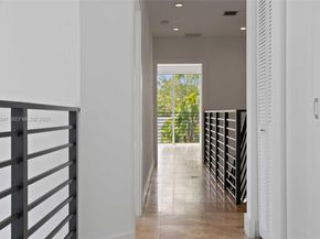 7004 NE 5th Ave, Miami FL 33138