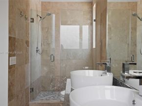 7004 NE 5th Ave, Miami FL 33138