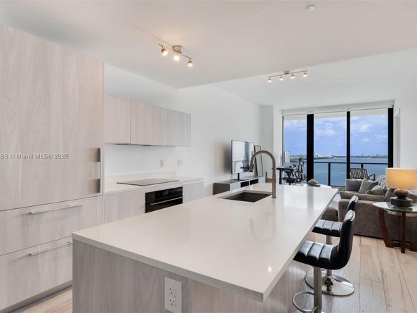 480 NE 31st St 1502, Miami FL 33137
