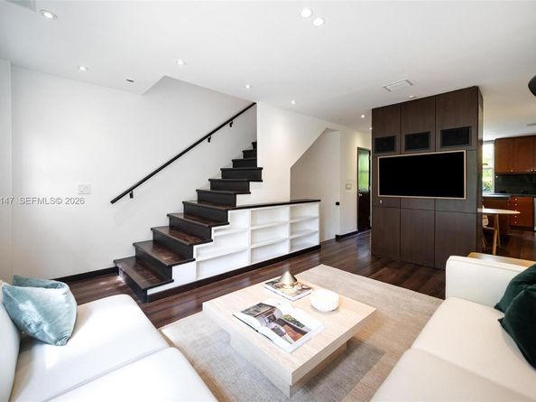 3021 Virginia St 11, Miami FL 33133
