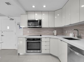 1000 West Ave 721, Miami Beach FL 33139