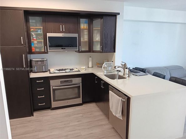 5085 NW 7th St 1412, Miami FL 33126