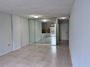 16950 W Dixie Hwy A232 Hwy 232, North Miami Beach FL 33160